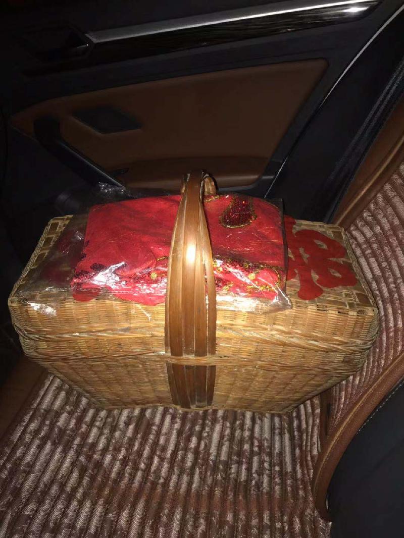 为文昊侄娶亲途中感作 王宁波 毕雨箕风人尤和, 驱车东上武功坡.