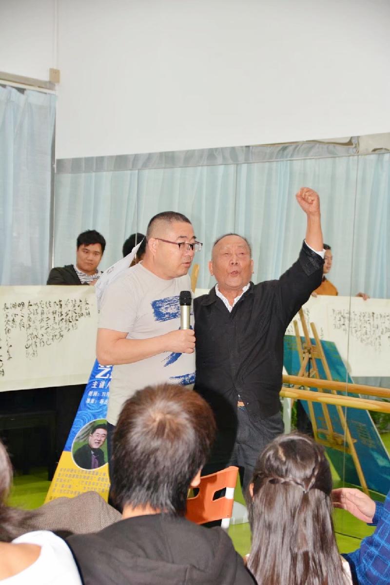 1575130228093_mr1575132268166