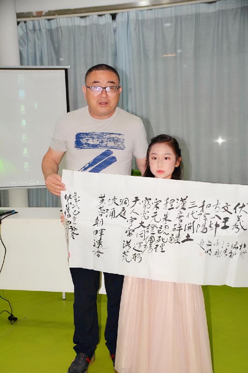 1575129829329_mr1575133073010