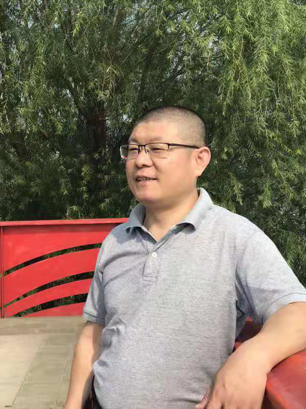 孙宗颢 中华诗词学会会员,中诗协会员,中华诗词论坛版主,华夏诗词