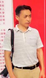 秋枫  ：春风晃动冬的影子，叩响大地的心弦