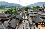 在闻名世界的陕西汉中油菜花旅游基地，我国著名品牌策划专家、影视导演李长征带你逛一逛诸葛街！