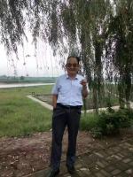 〈文艺短评〉伤痛的记忆，时代地折光反射一一慨读史会生之＜老榆树勾起童年的记忆＞一中国宝鸡／成喜良