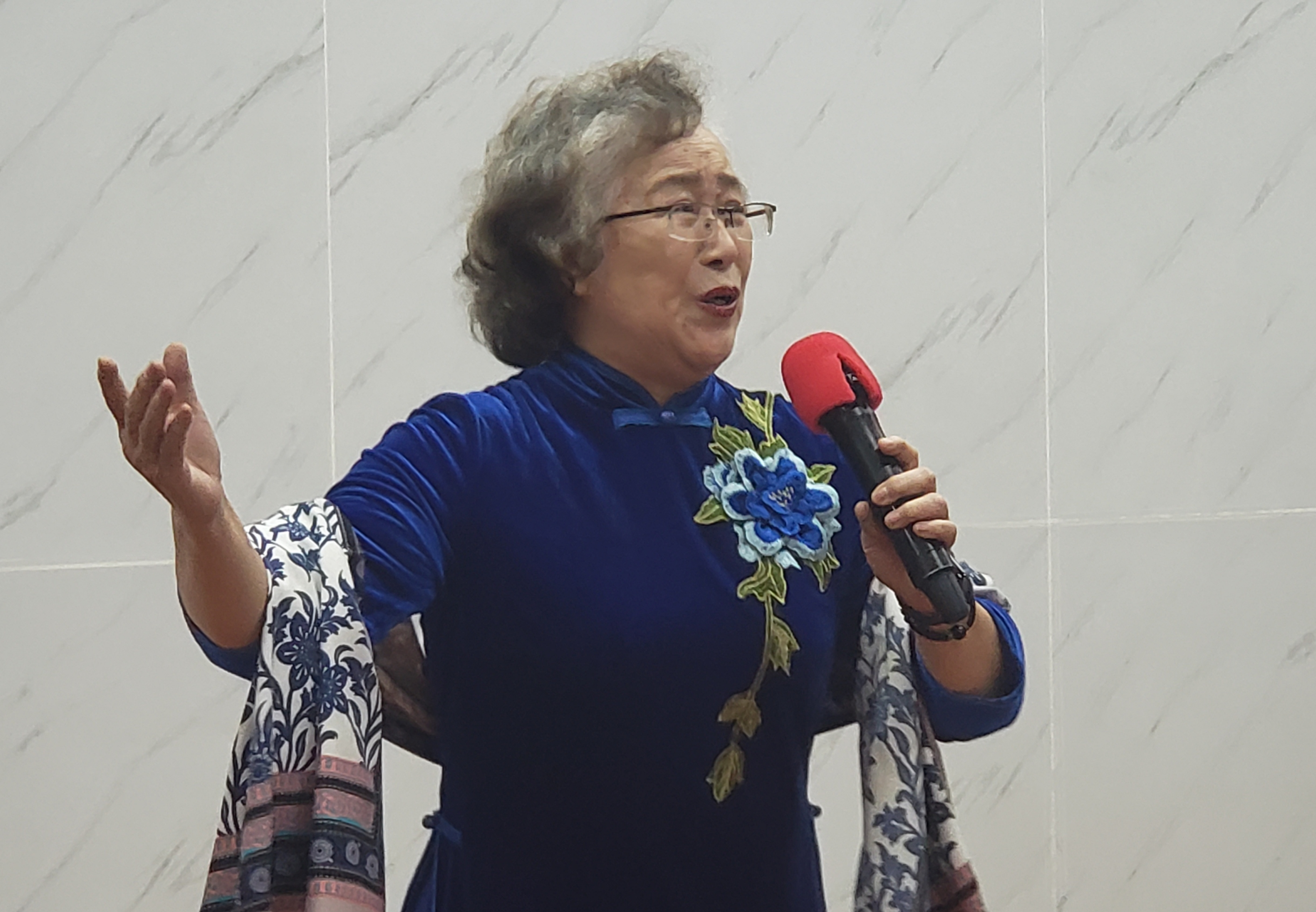 夕阳情朗诵沙龙举办《冬之韵》迎新联欢会