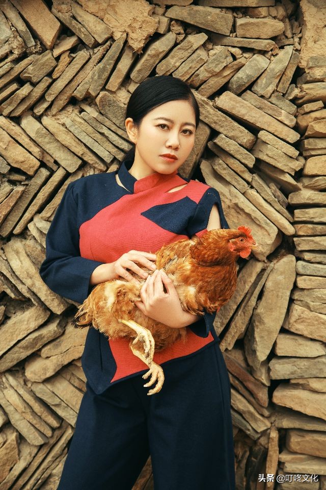 星光大道冠军崔苗：新时代全新“蜕变”新造型、传承新民歌