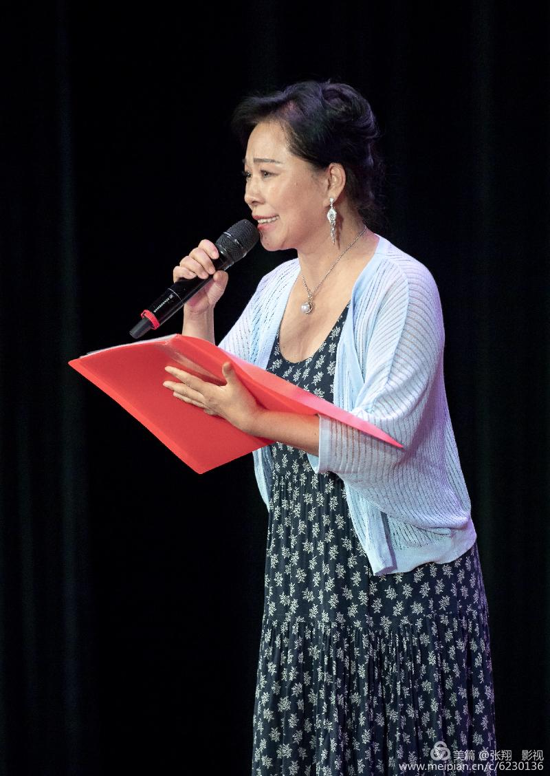 6C9D44E5-814D-4351-A7FE-D064A3FE74F7