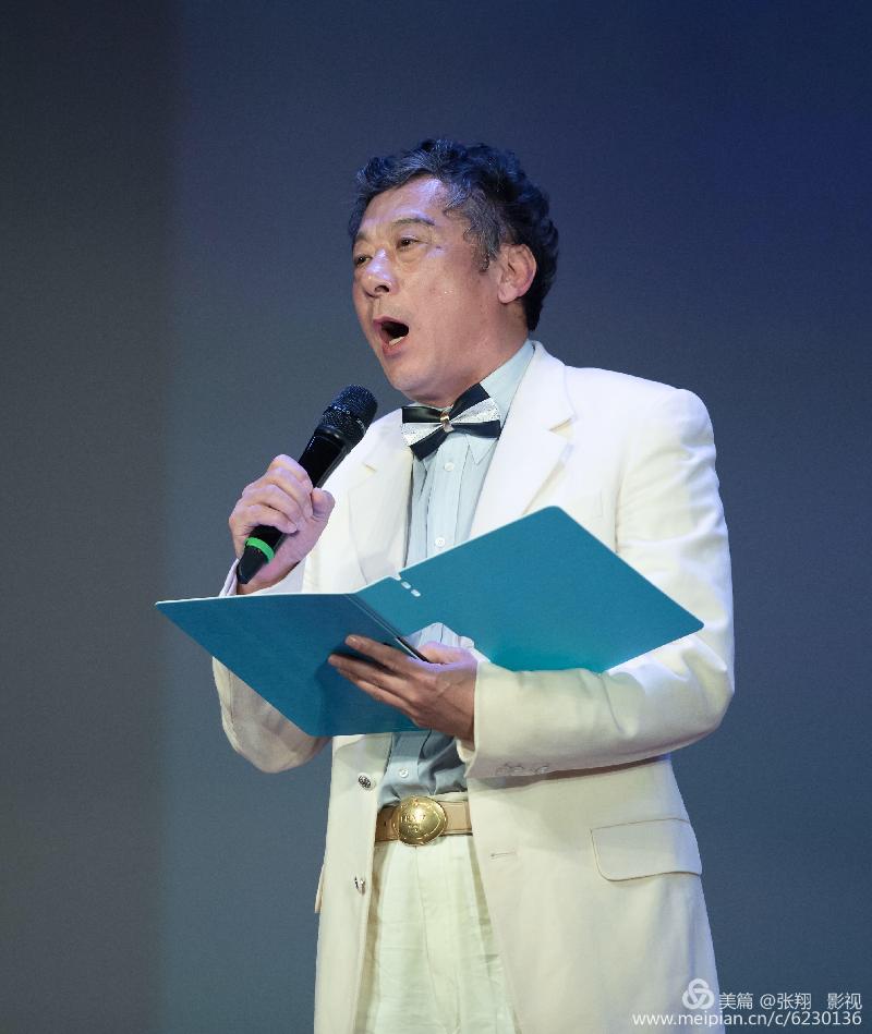 61855842-BFFF-44D5-AD71-2E581D85353A