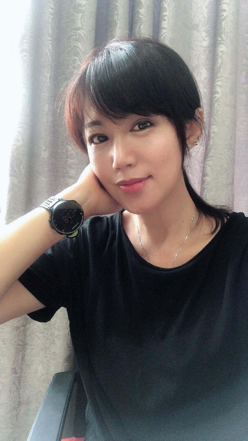 中国经典诗(准诗)评选盛典人气名家榜 当代女诗人颜梅玖诗选辑(8首)